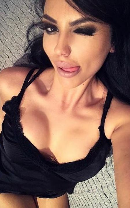 Mina Berkshire escort
