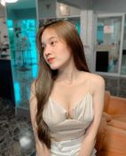Chloe Melaka escort