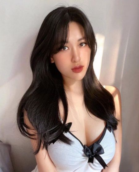 Lora Melaka escort