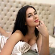 Stephanie Paris escort