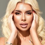 Bozena Paris escort