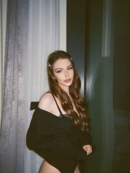 Faye Vale Vilnius escort