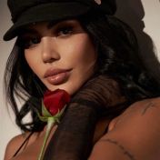 Zara London escort