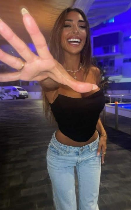 Iwona Maj Bogotá escort