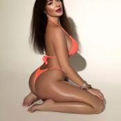 Curvy MILF Lyudmila Dubai escort
