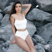 Karen London escort
