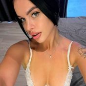 Melissa Dubai escort