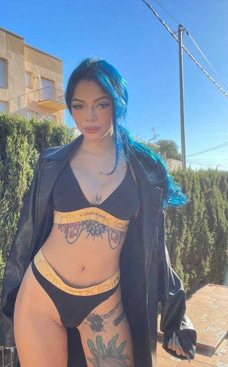 Crystal London escort