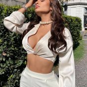 Sensual Noa Dubai escort