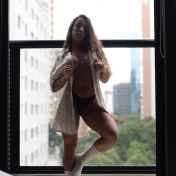Romana London escort