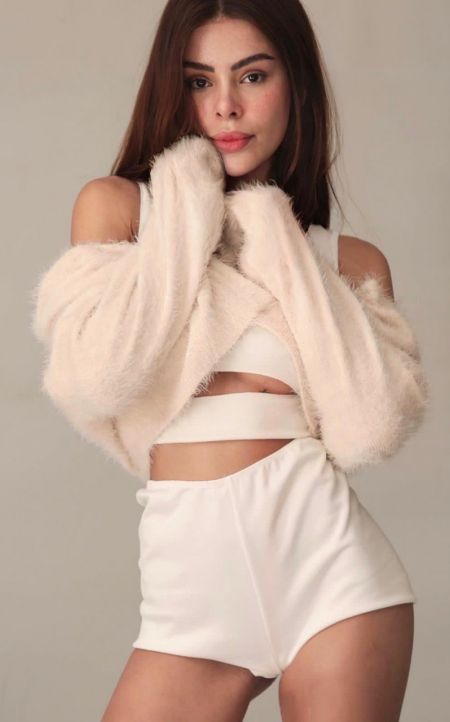 Marie London escort