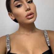 Courtney Paris escort