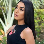 Courtney Paris escort