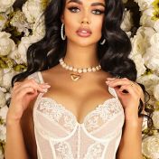 Emilia Dubai escort