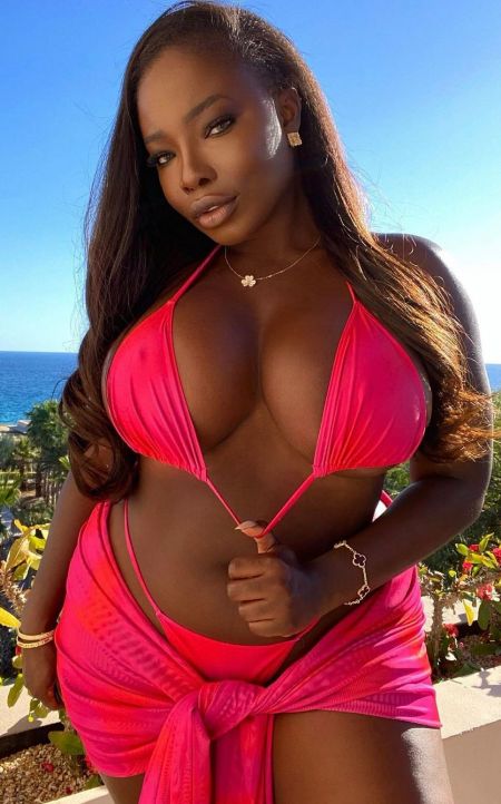 Lillite Dubai escort