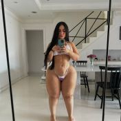 Jennie Chicago escort