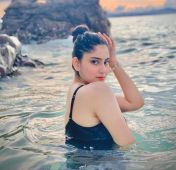 Karachi Girls Sindh escort