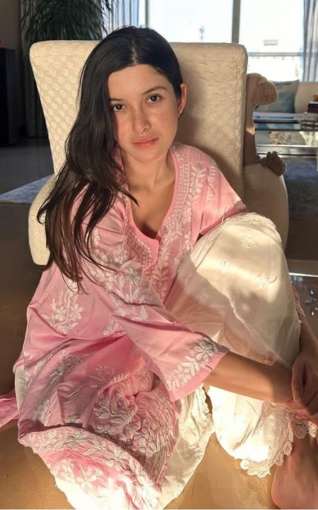 kiran Sindh escort