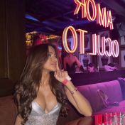 Penni Dubai escort