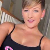 Hannah Dubai escort