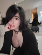 Preinses Sarande escort