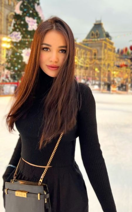 Alina Mehek Sindh escort