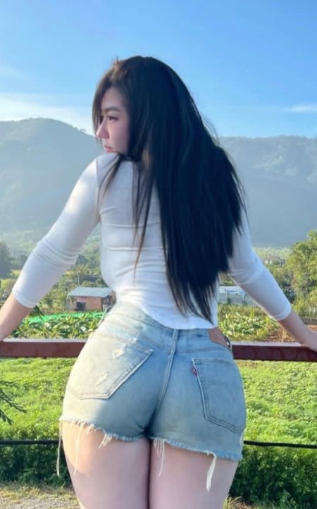 Mikana Troms escort