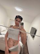 Zizi Cairo escort