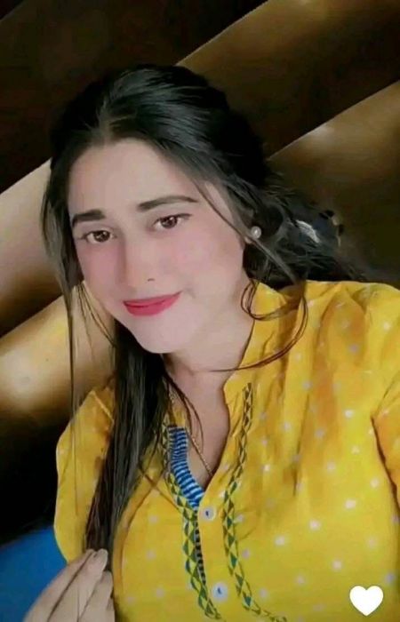 Minahil Sindh escort