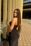 Esmi Dubai escort