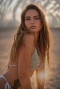 Amber Dubai escort