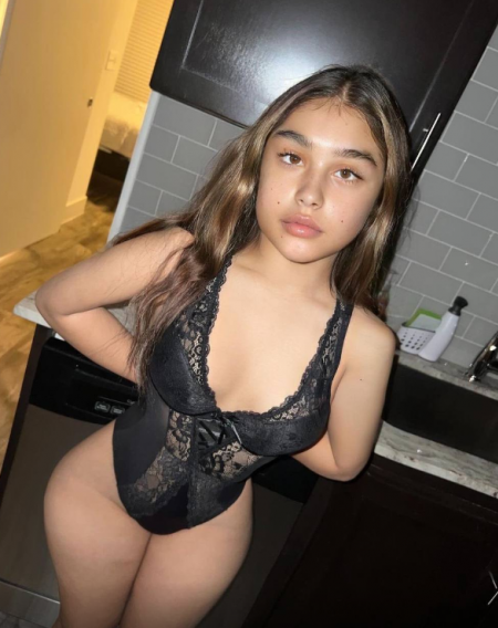 linda Berat escort