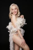 Lilou Dubai escort