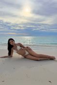 Yuna Dubai escort