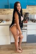 Ambar Milan escort