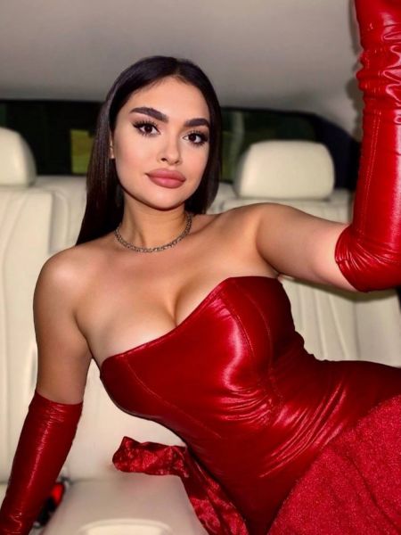Louise Dubai escort