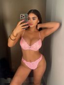 Louise Dubai escort