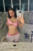 Jessie Split escort
