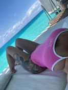 Monro Dubai escort
