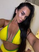 Monro Dubai escort
