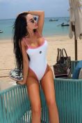 Maya Paris escort