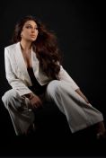 Maya Paris escort