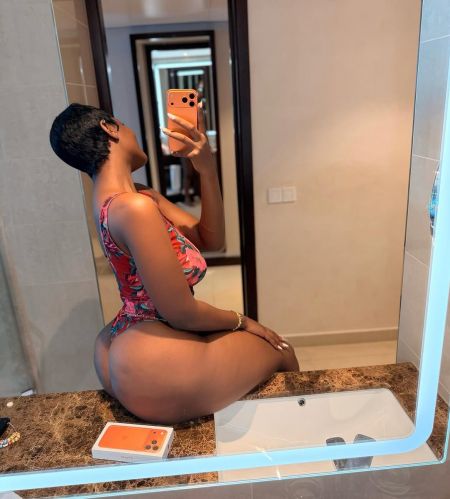 KATEY Abidjan escort