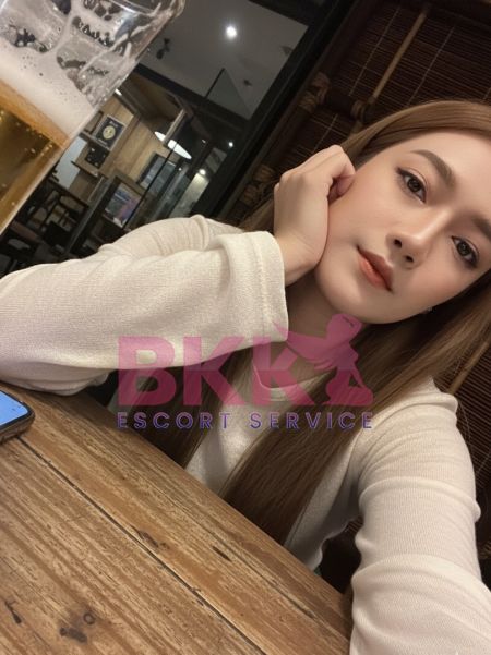 Maya Bangkok escort