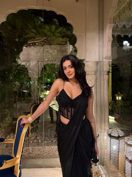 Anum Khan Punjab escort