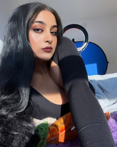 Neha Naughtyscorts Maharashtra escort