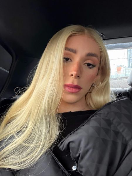 Lisa Manchester escort